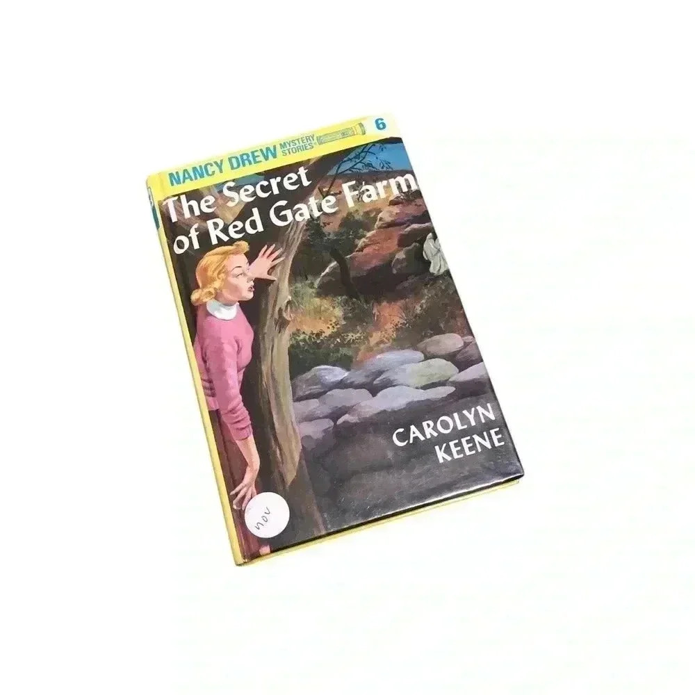 Nancy Drew 06: The Secret of Red Gate Farm
Book by Carolyn Keene